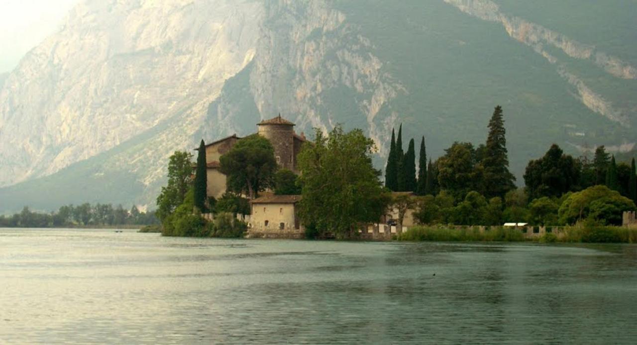 Appartamento Valle Dei Laghi Calavino Luaran gambar