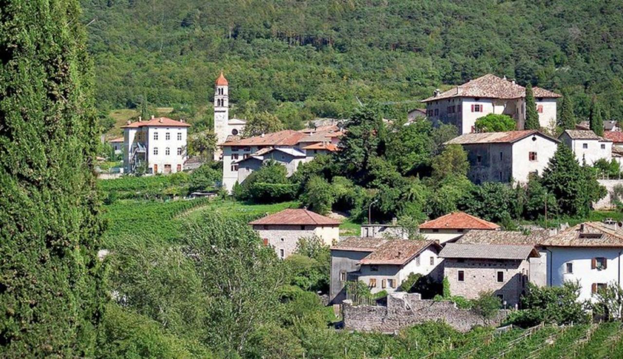 Appartamento Valle Dei Laghi Calavino Luaran gambar